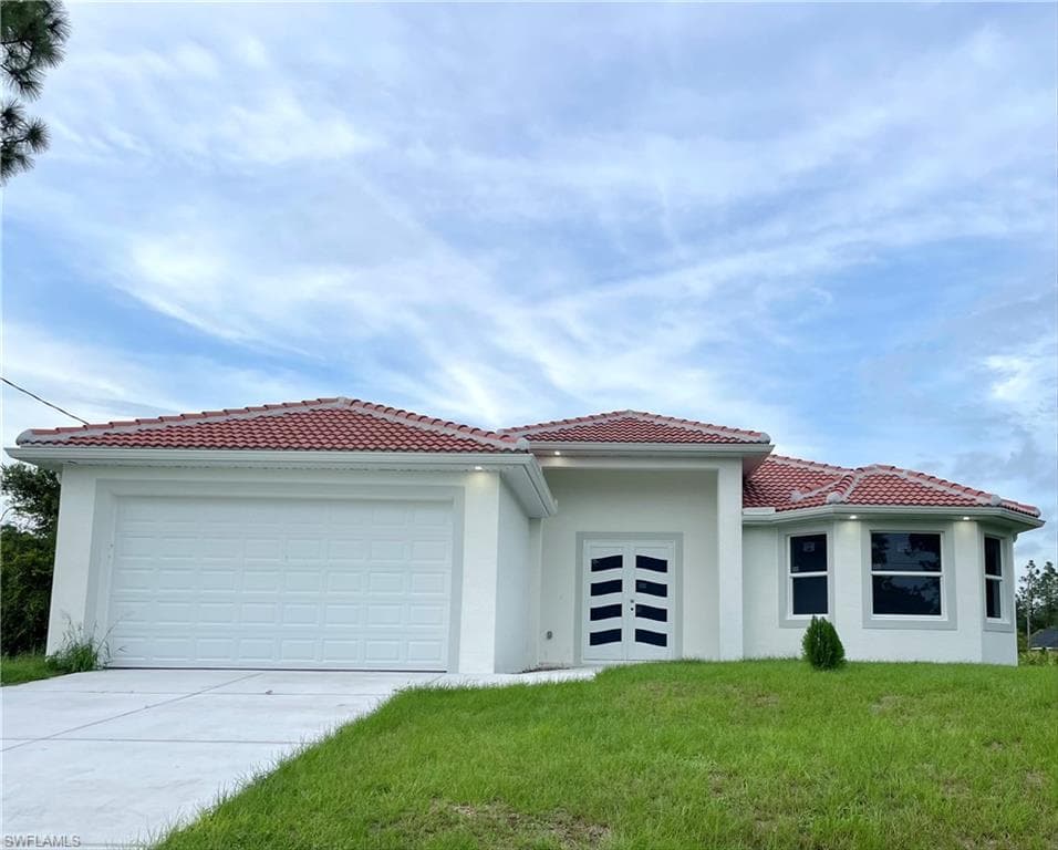 839 Carbon ST E LEHIGH ACRES, FL 33974