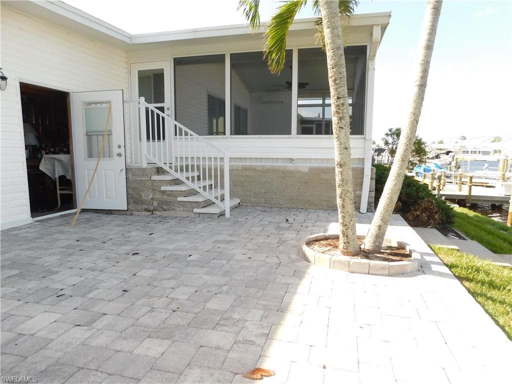17670 Canal Cove CT FORT MYERS BEACH, FL 33931