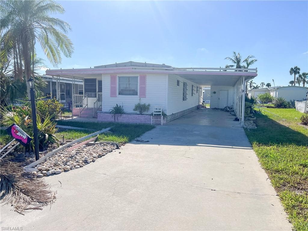 11311 Bayside BLVD FORT MYERS BEACH, FL 33931