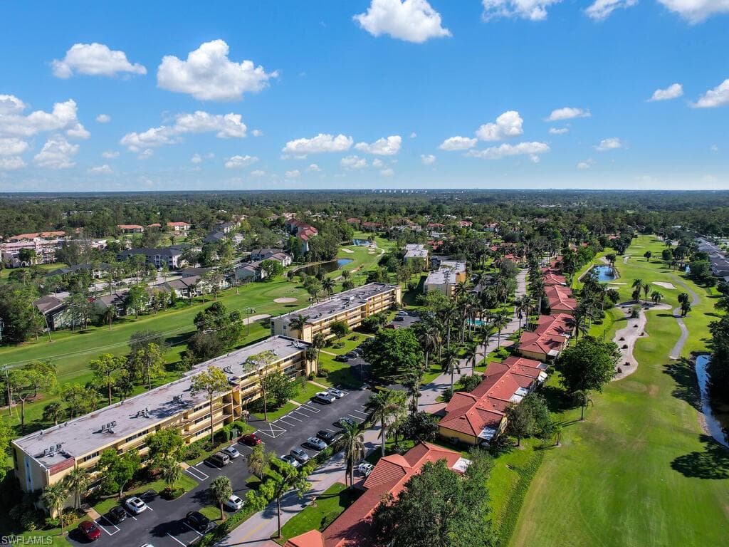 1085 Forest Lakes DR 104 NAPLES, FL 34105