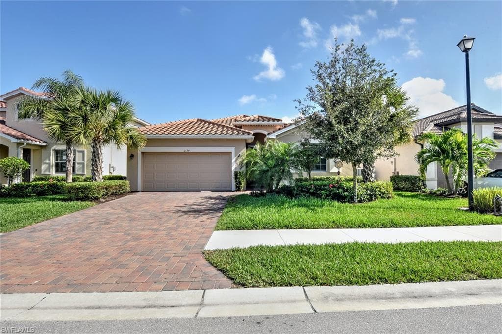 2134 Clementine ST NAPLES, FL 34120