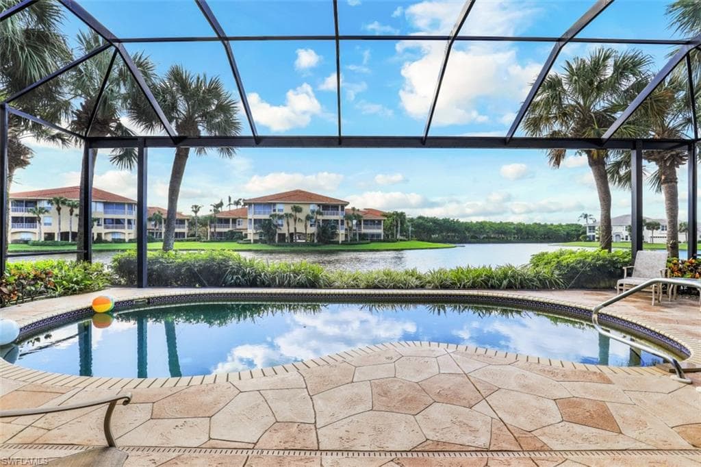 2288 Island Cove CIR NAPLES, FL 34109