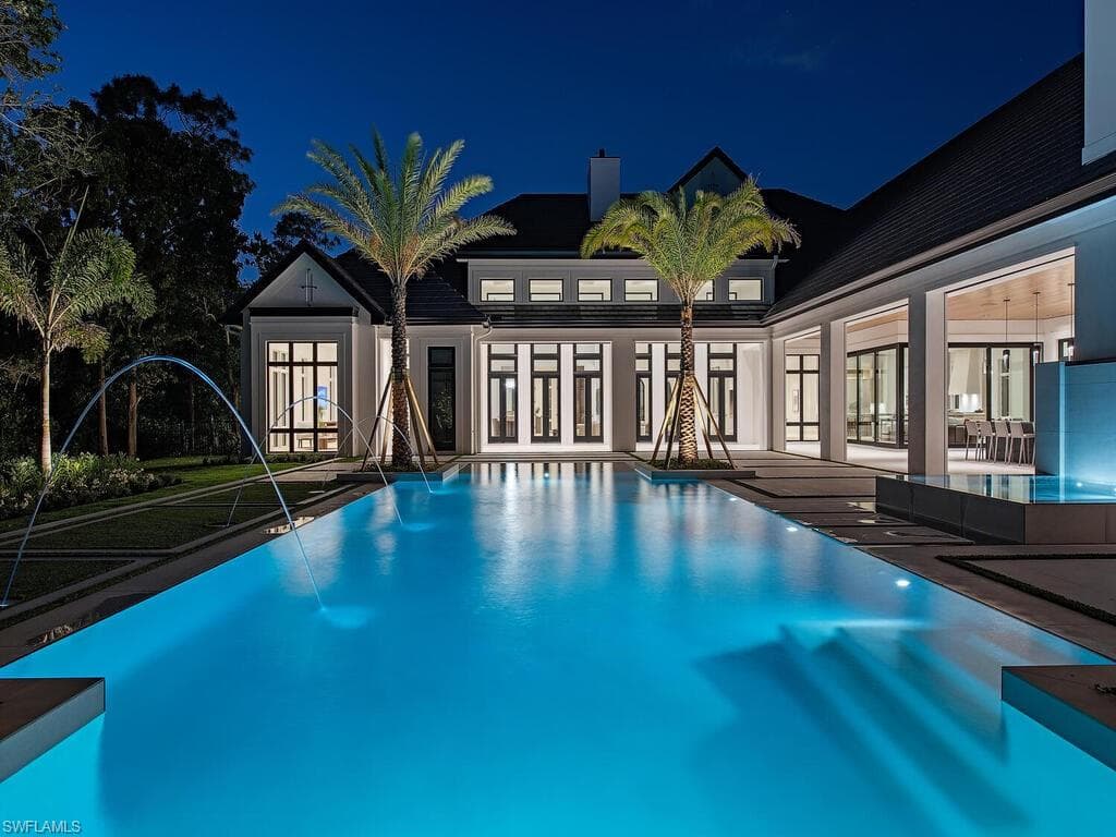 2652 Coach House LN NAPLES, FL 34105
