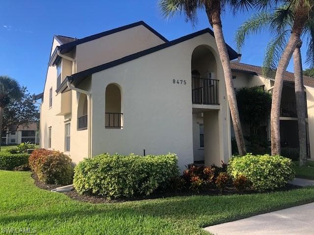 8475 Charter Club CIR 5 FORT MYERS, FL 33919