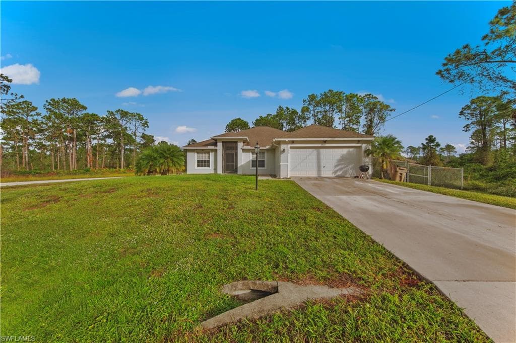 1039 Green Field ST LEHIGH ACRES, FL 33974