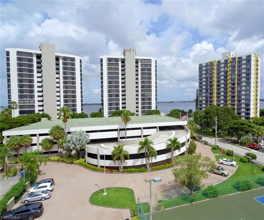 1910 Virginia AVE 103 FORT MYERS, FL 33901