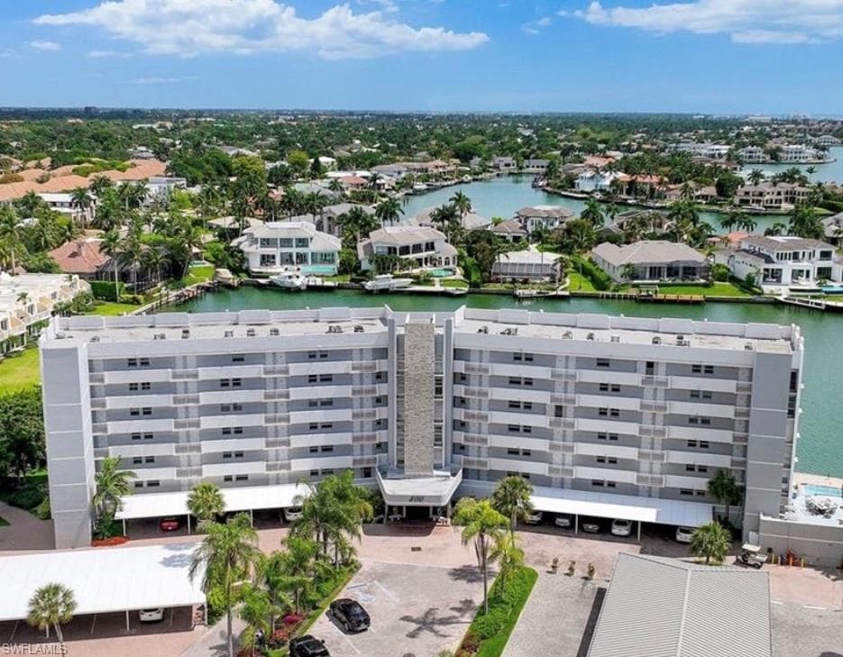 300 Park Shore DR PH-D NAPLES, FL 34103