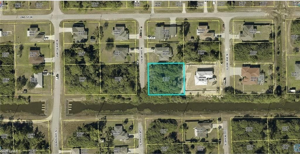 100 Colin AVE N LEHIGH ACRES, FL 33971