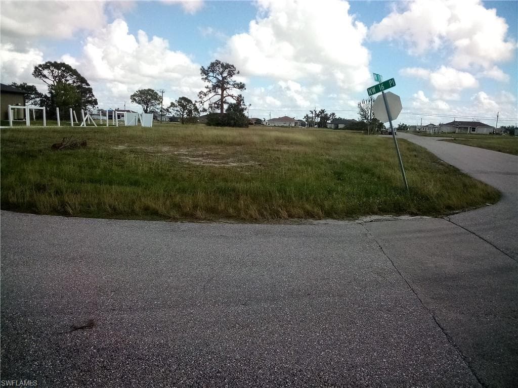 1301 NW 16th PL CAPE CORAL, FL 33993