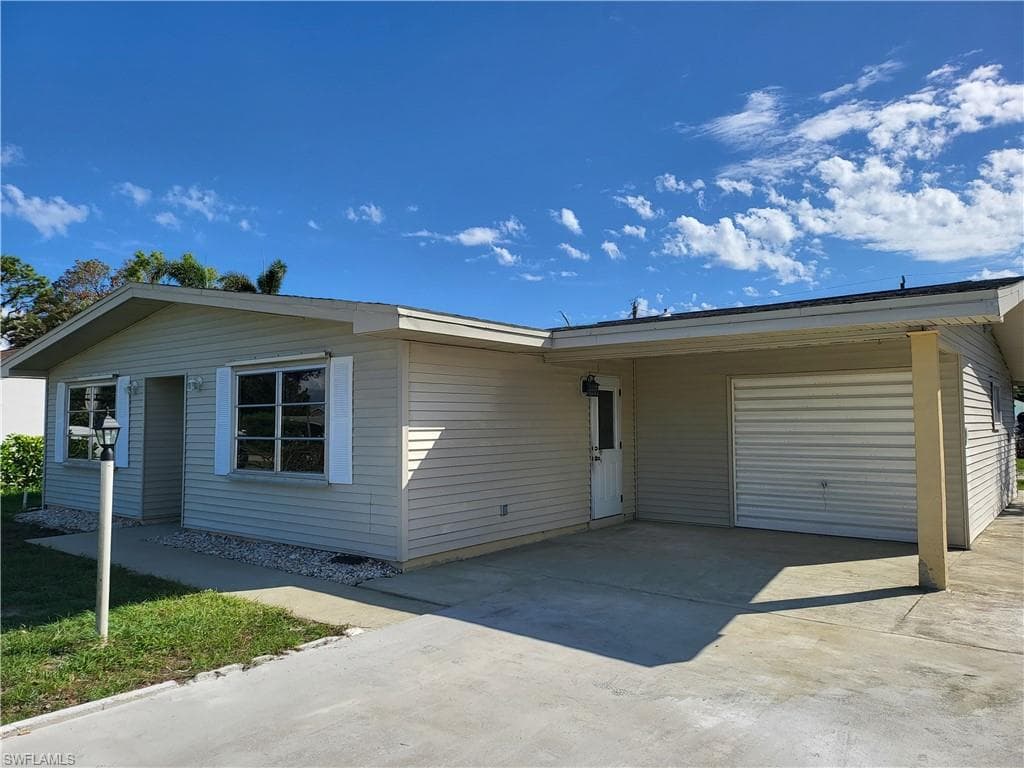 156 1st ST BONITA SPRINGS, FL 34134