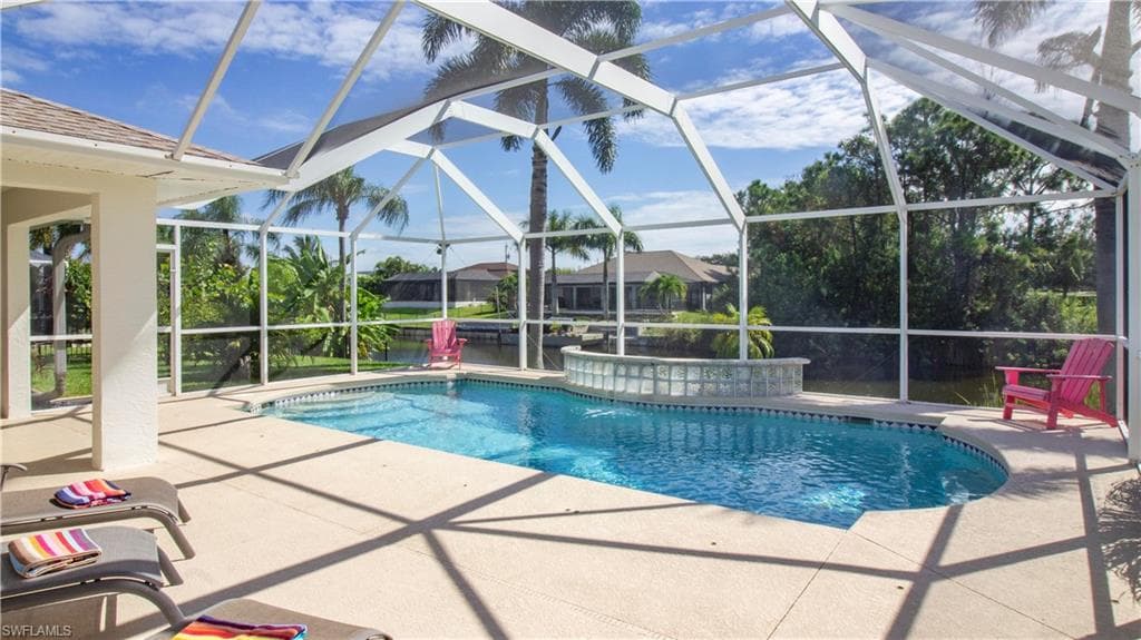 1925 SW 17th PL CAPE CORAL, FL 33991