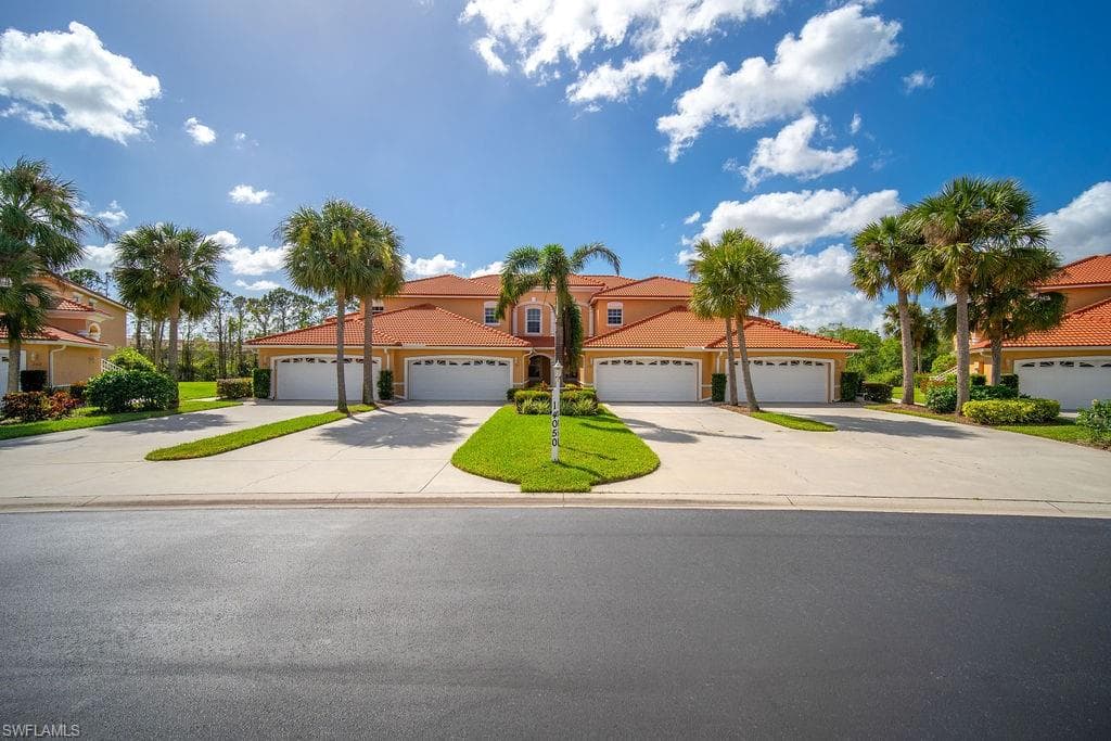 14050 Eagle Ridge Lakes DR 202 FORT MYERS, FL 33912