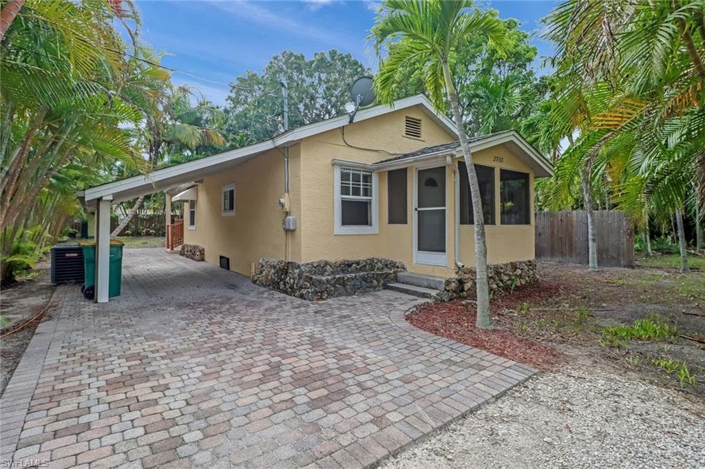 2780 Weeks AVE NAPLES, FL 34112