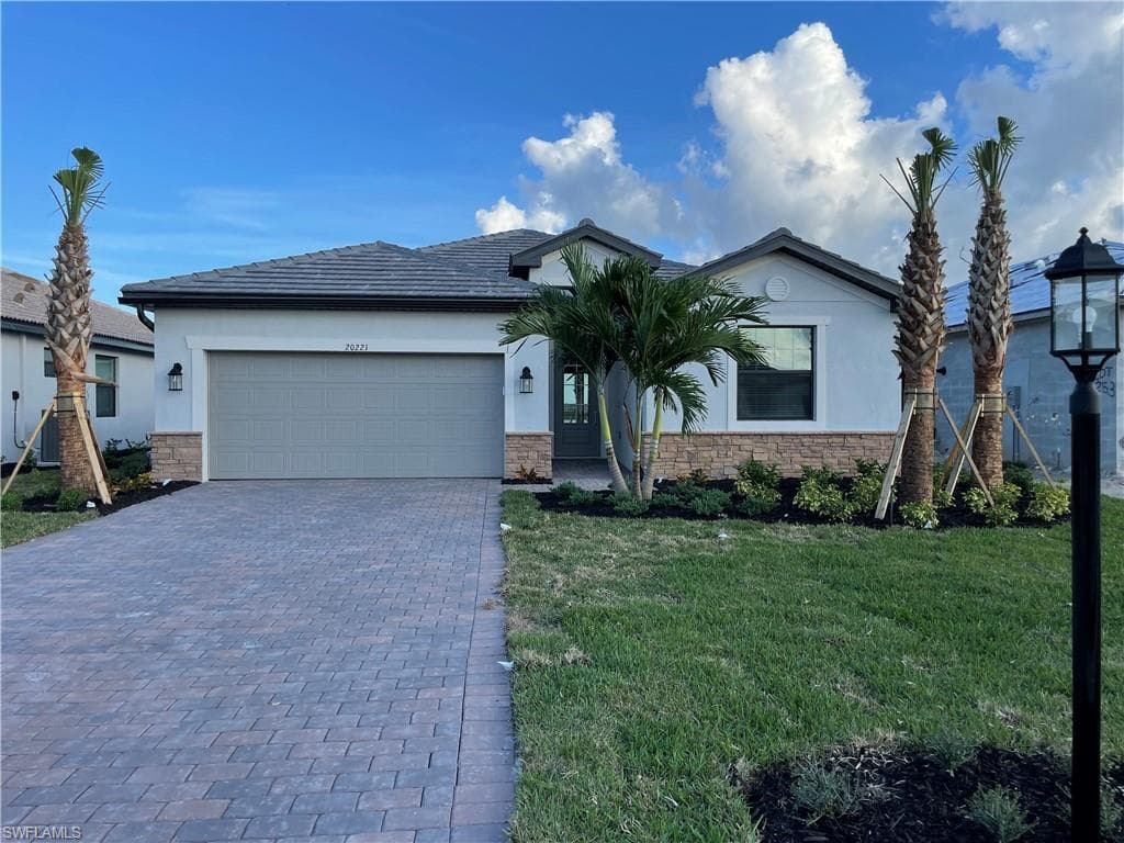 20221 Millrun DR ESTERO, FL 33928