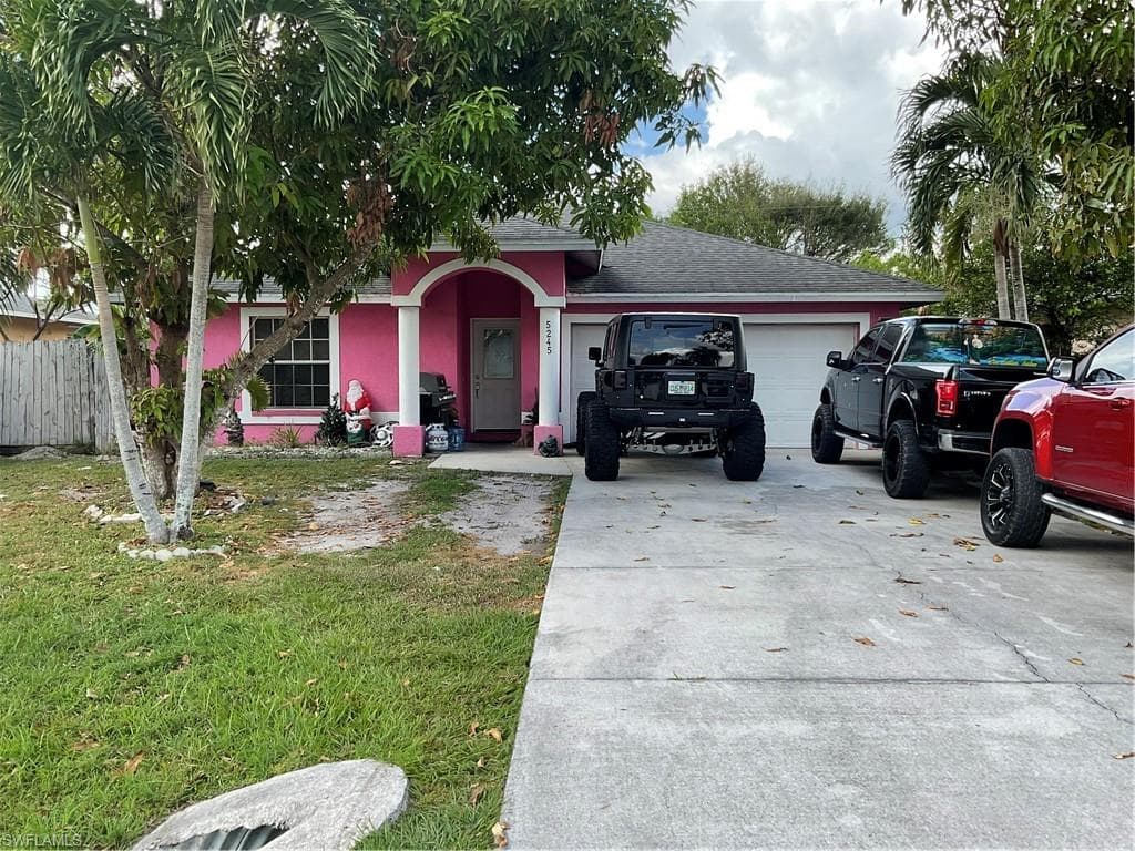 5245 Holland ST NAPLES, FL 34113