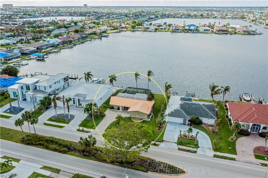 5012 Pelican BLVD CAPE CORAL, FL 33914