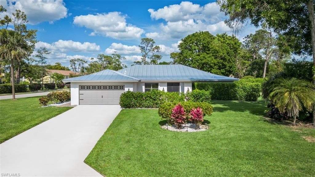 2216 Buckingham LN NAPLES, FL 34112