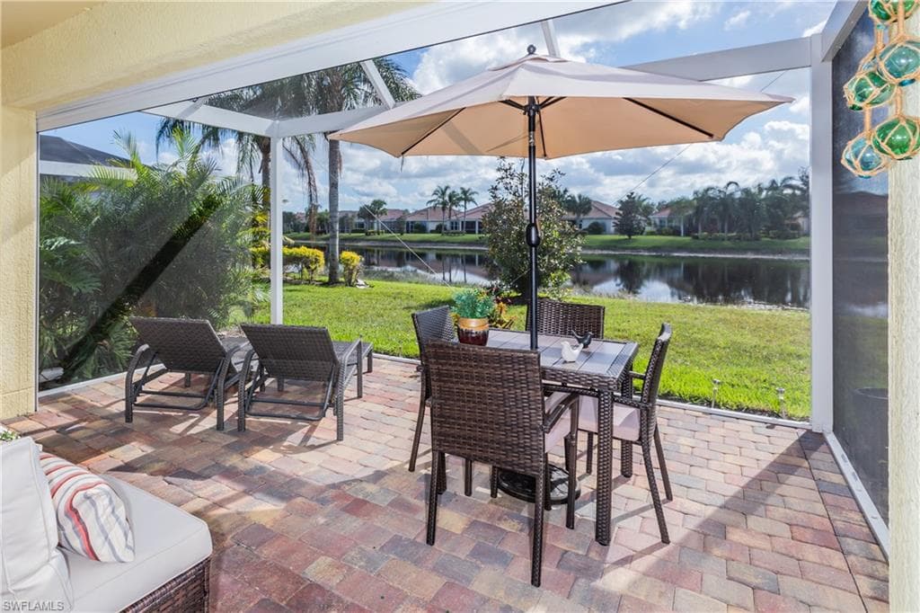8668 Querce CT NAPLES, FL 34114