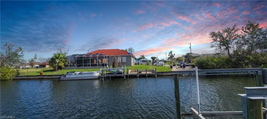 325 SE 4th PL CAPE CORAL, FL 33990