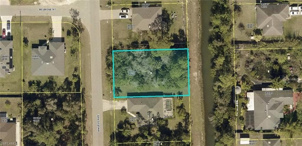 1110 Angelo AVE LEHIGH ACRES, FL 33971