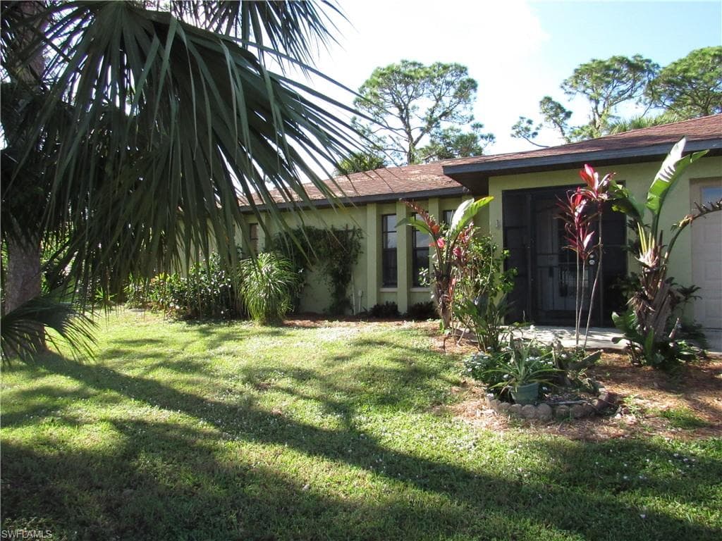 182 Carlisle AVE S LEHIGH ACRES, FL 33974