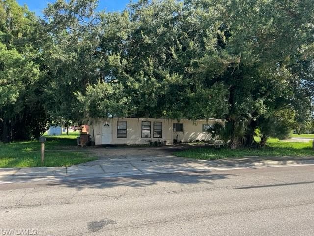 701 Leeland Heights BLVD W LEHIGH ACRES, FL 33936