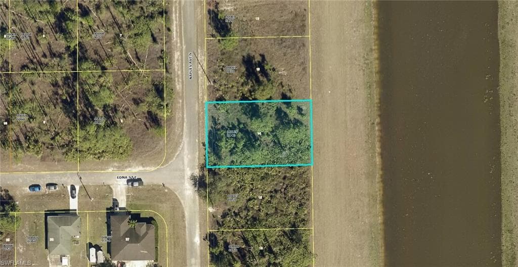 1027 Naples AVE S LEHIGH ACRES, FL 33974