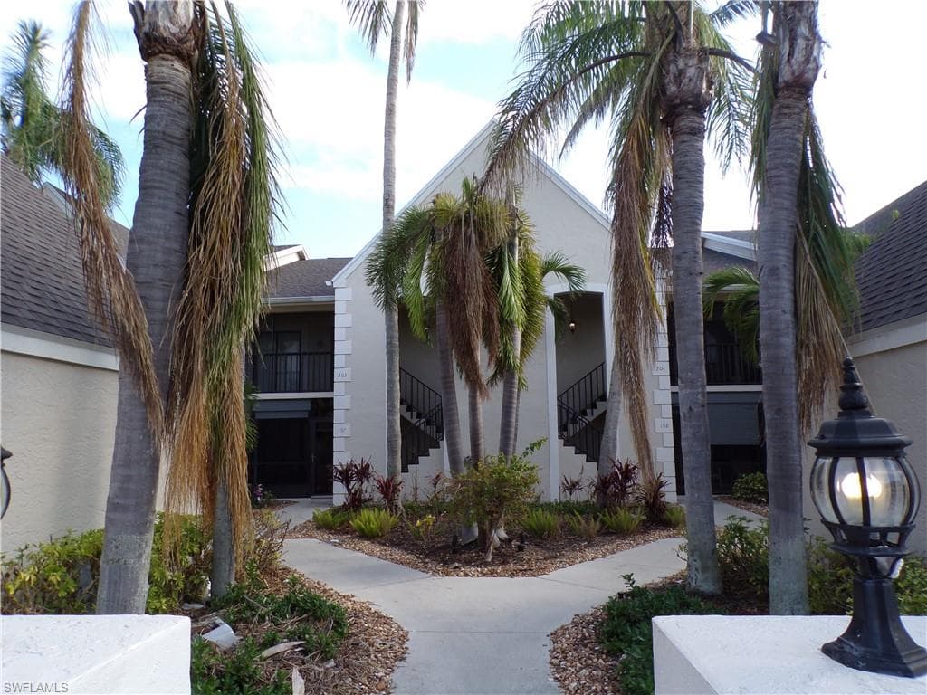 16301 Kelly Woods DR 199 FORT MYERS, FL 33908
