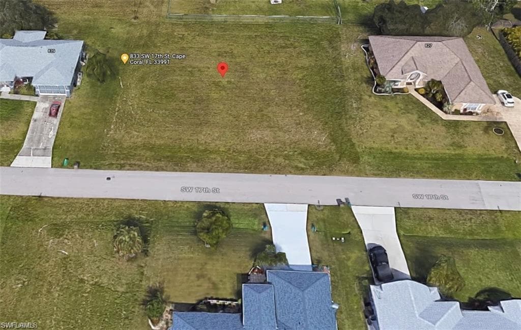 833 SW 17th ST CAPE CORAL, FL 33991