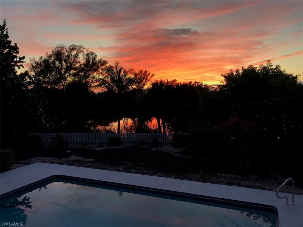 497 Lake Murex CIR SANIBEL, FL 33957