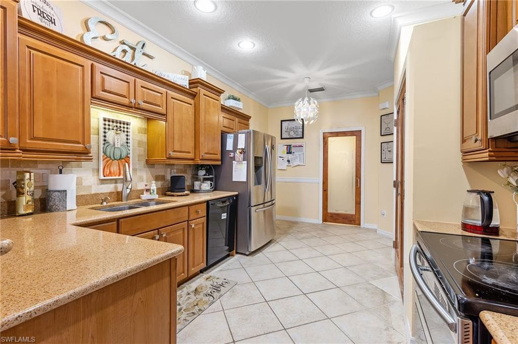 20116 Larino LOOP ESTERO, FL 33928
