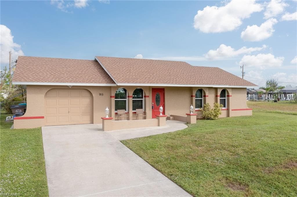 915 SW 31st TER CAPE CORAL, FL 33914
