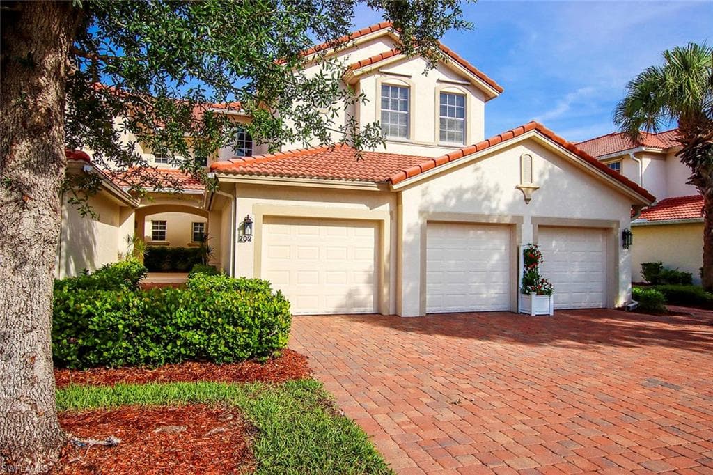 16304 Crown Arbor WAY 202 FORT MYERS, FL 33908