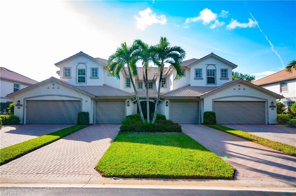 10482 Autumn Breeze DR 202