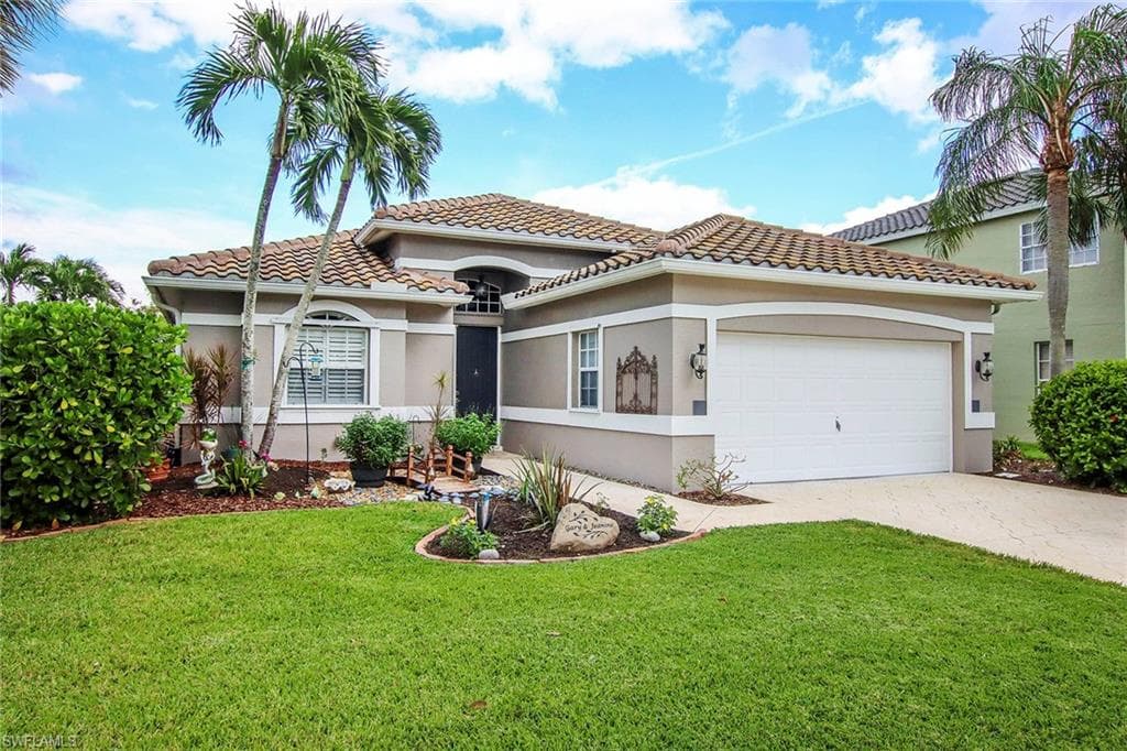 7715 Cameron CIR FORT MYERS, FL 33912