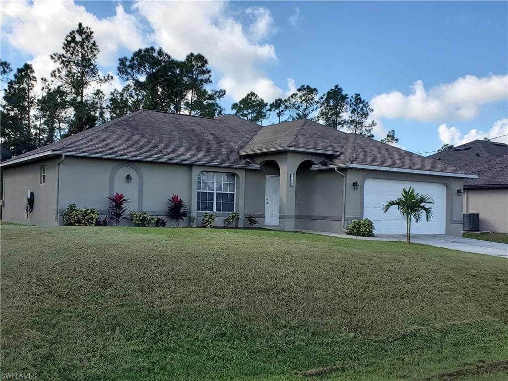 3115 24th ST W LEHIGH ACRES, FL 33971