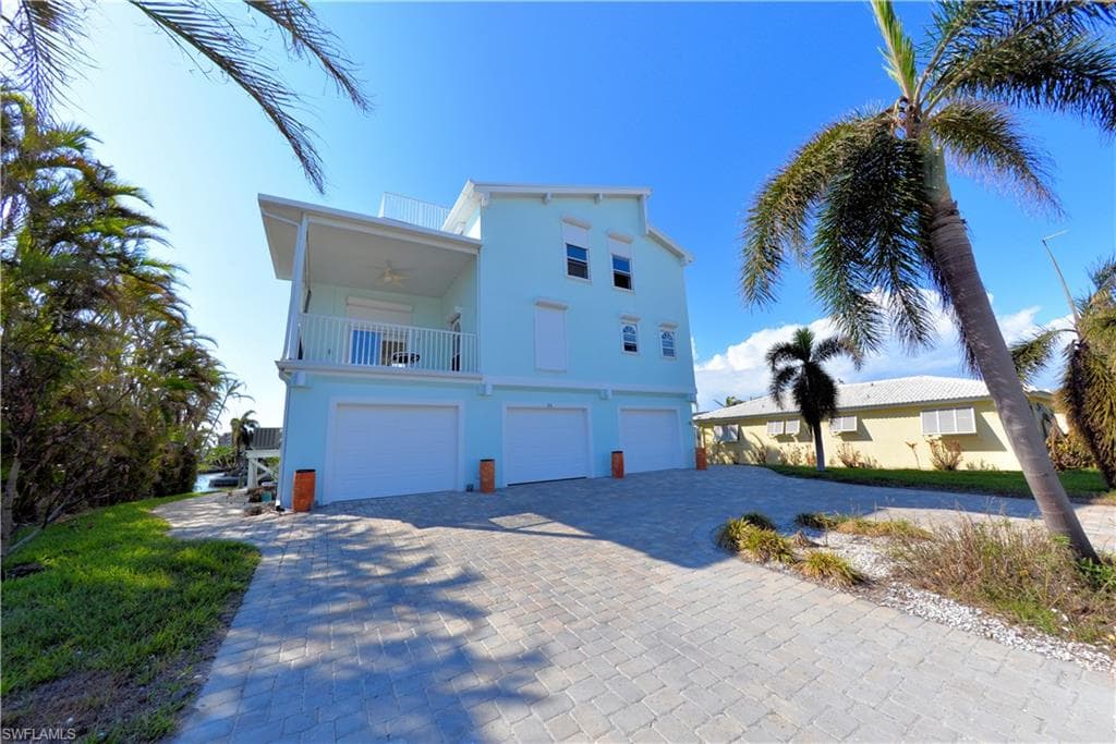 26 Palmview BLVD FORT MYERS BEACH, FL 33931