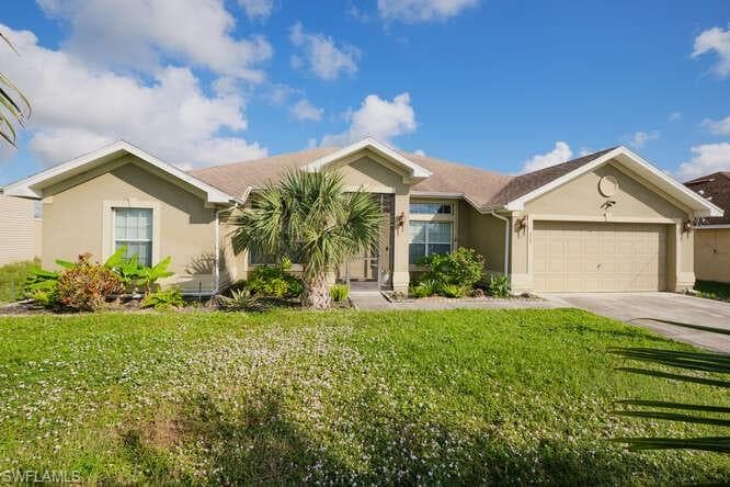 428 Willowbrook DR LEHIGH ACRES, FL 33972