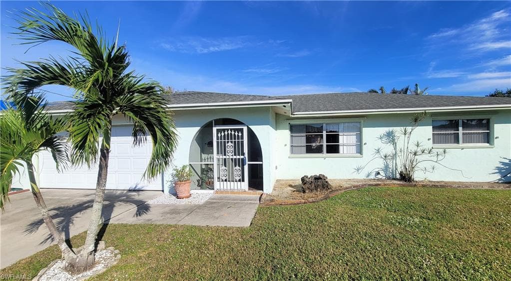 1401 SE 10th PL CAPE CORAL, FL 33990