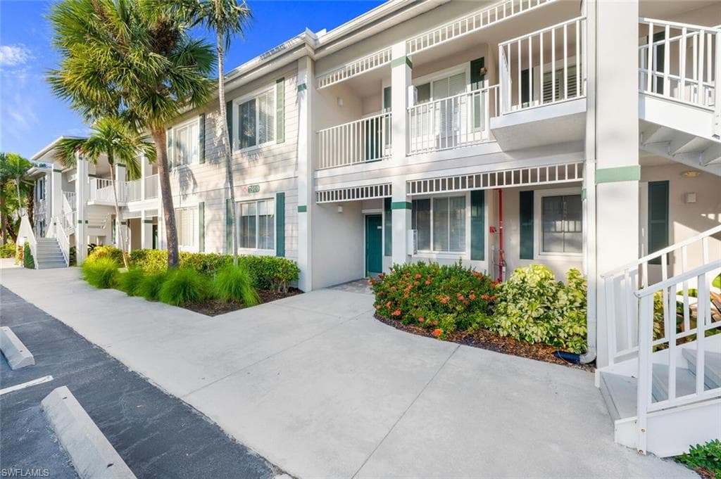 7910 Mahogany Run LN 1214 NAPLES, FL 34113