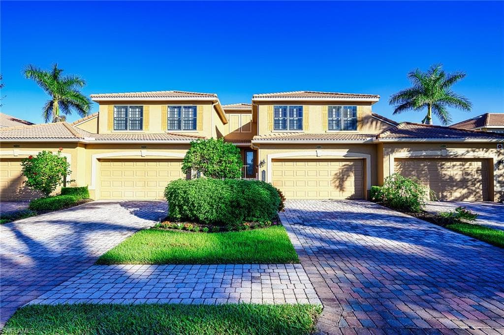 10630 Smokehouse Bay DR 202 NAPLES, FL 34120