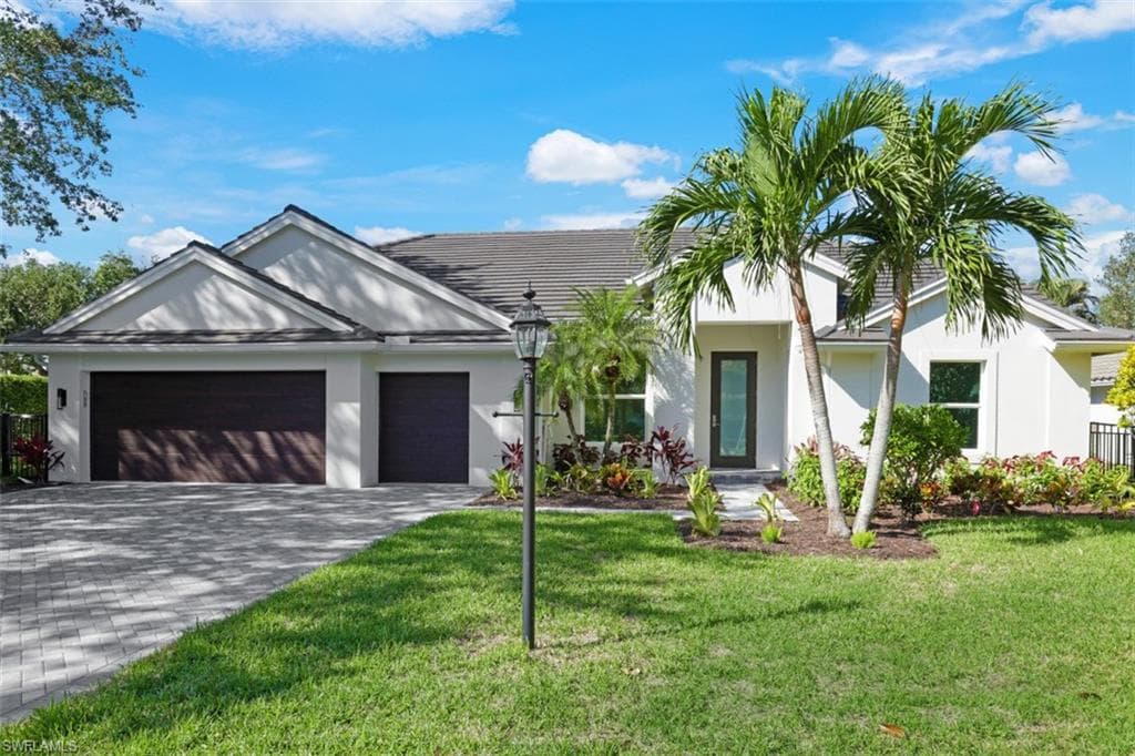 7525 Cordoba CIR NAPLES, FL 34109