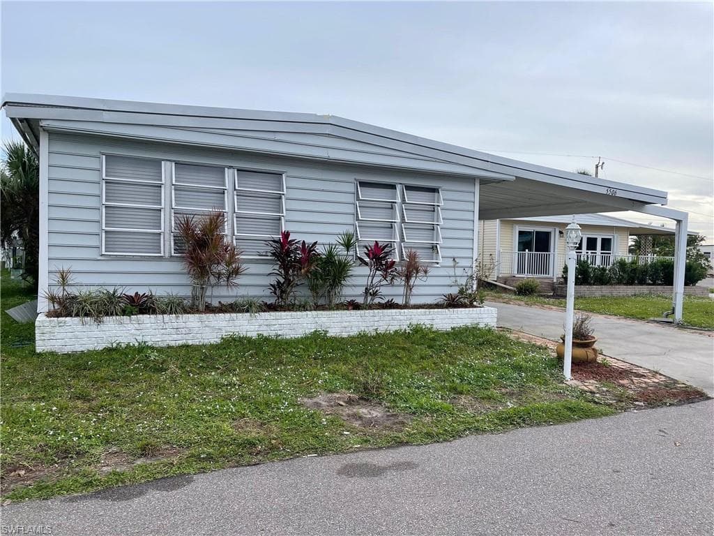5506 Sir Walter WAY 586 NORTH FORT MYERS, FL 33917