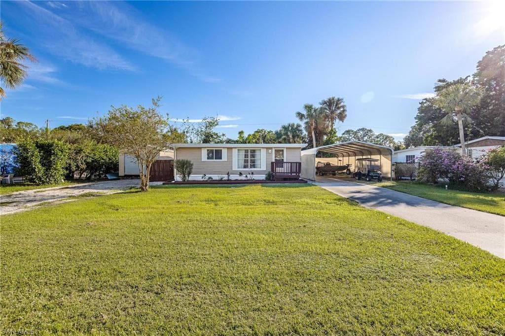 11367 Sunray DR BONITA SPRINGS, FL 34135