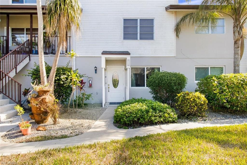 180 Cypress WAY E E128 NAPLES, FL 34110