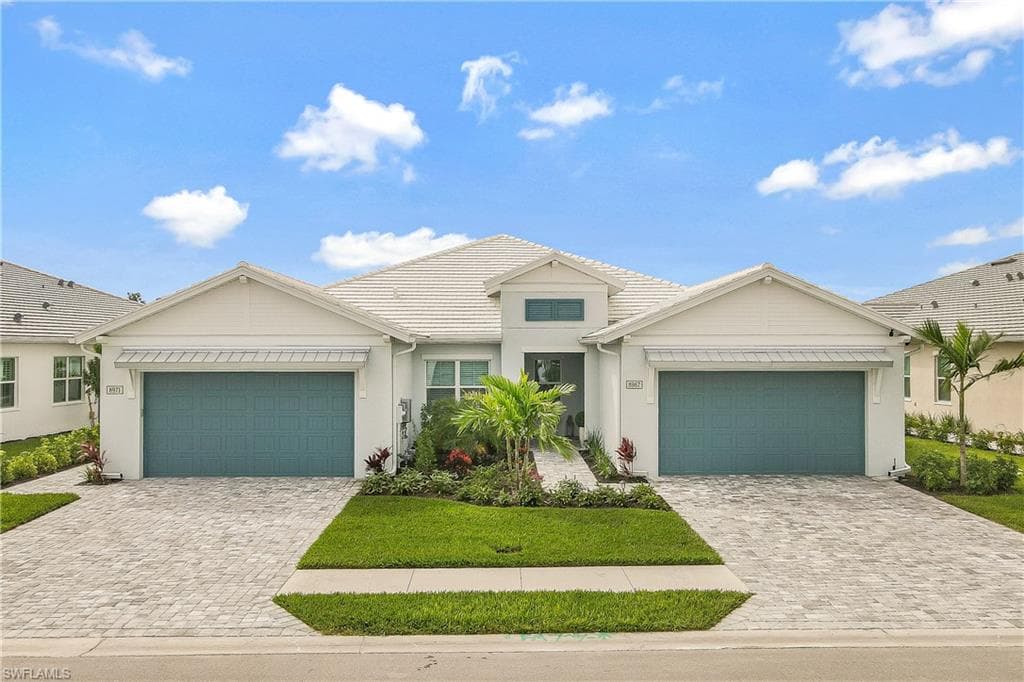 8967 Saint Lucia DR NAPLES, FL 34114