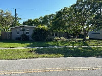 1920 Estey AVE NAPLES, FL 34104