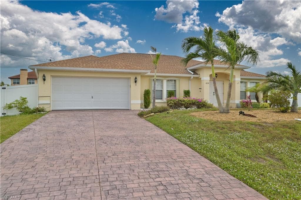 1419 SW 8th CT CAPE CORAL, FL 33991