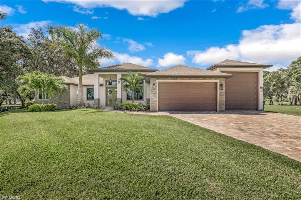 1733 NW 26th AVE CAPE CORAL, FL 33993