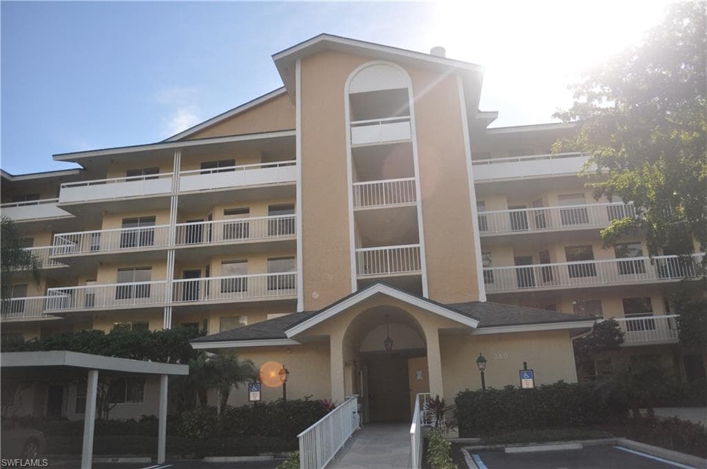 360 Horse Creek DR 305 NAPLES, FL 34110